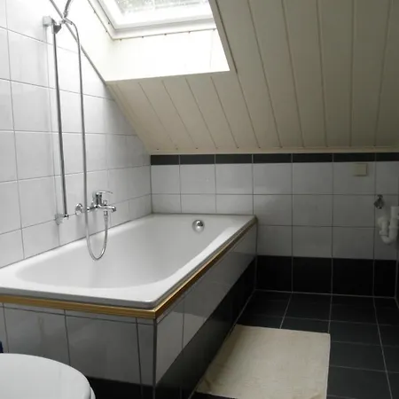 Apartment-ferienwohnung Dresden-briesnitz *