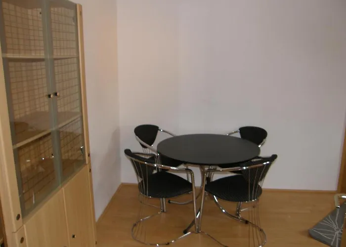 Apartment-ferienwohnung Dresden-briesnitz Appartamento *